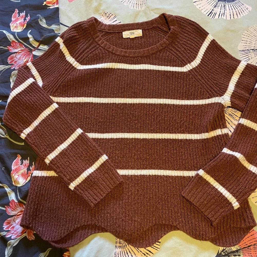 🚫SOLD🚫Striped Scallop Hem Sweater